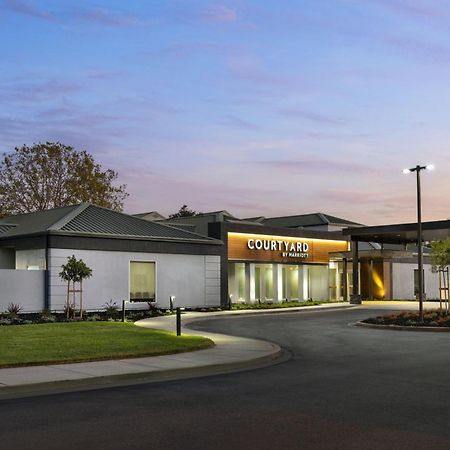 Courtyard By Marriott San Mateo Foster City Hotel Exterior photo